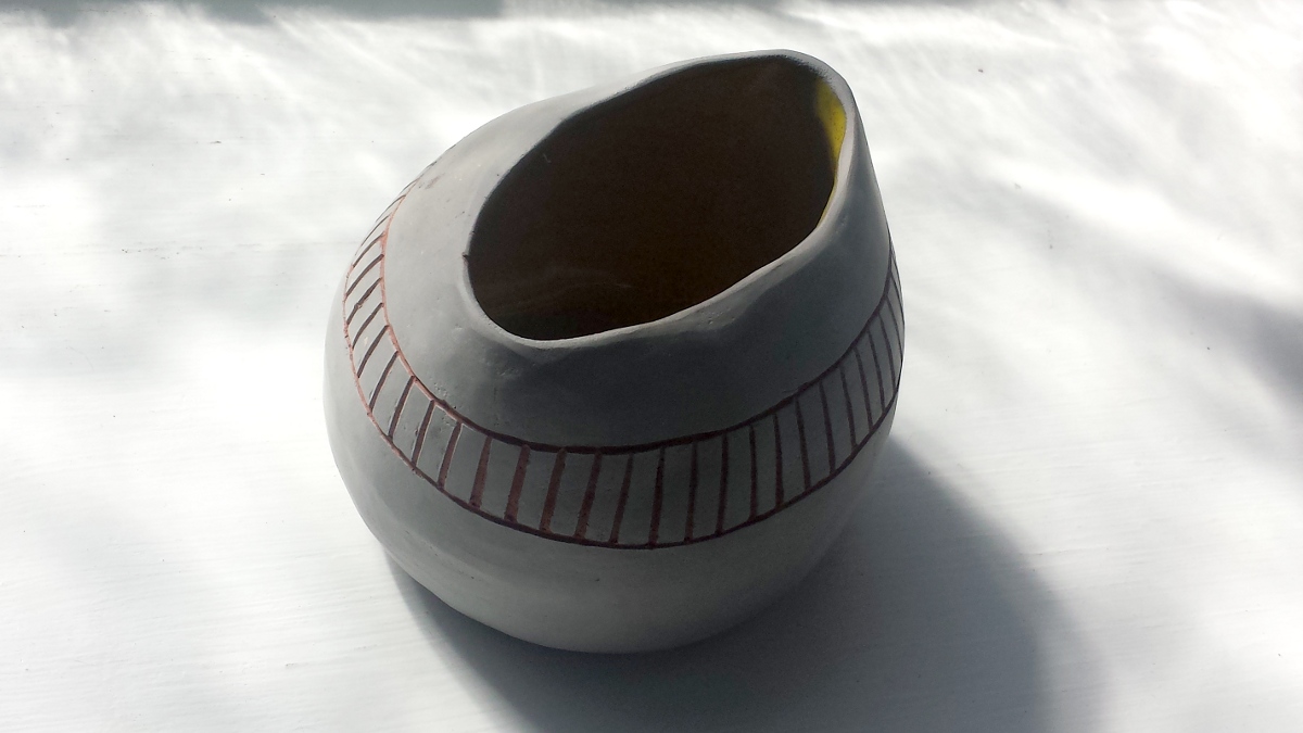 grello-carved-pot