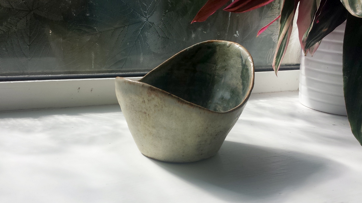 swooping-bowl